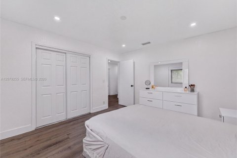 Villa ou maison à vendre à West Park, Floride: 4 chambres, 149.76 m2 № 2351318 - photo 18