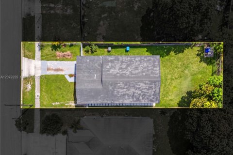 Villa ou maison à vendre à West Park, Floride: 4 chambres, 149.76 m2 № 2351318 - photo 24