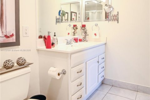 Condominio en venta en Deerfield Beach, Florida, 2 dormitorios, 92.9 m2 № 1709546 - foto 24