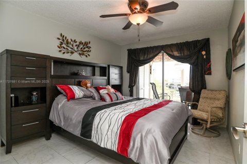 Condominio en venta en Deerfield Beach, Florida, 2 dormitorios, 92.9 m2 № 1709546 - foto 26