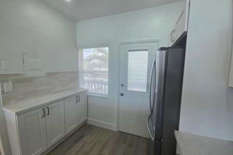 Купить кондоминиум в Майами, Флорида 1 комната, 73.67м2, № 2146312 - фото 6