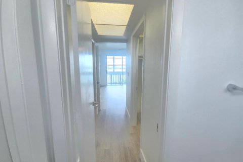 Купить кондоминиум в Майами, Флорида 1 комната, 73.67м2, № 2146312 - фото 21