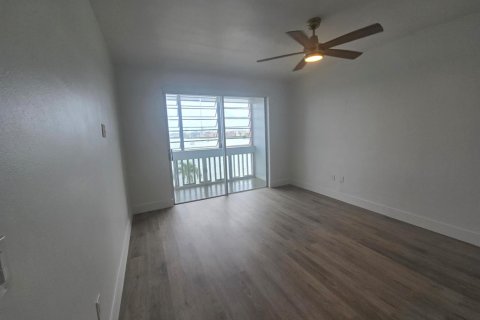 Купить кондоминиум в Майами, Флорида 1 комната, 73.67м2, № 2146312 - фото 17