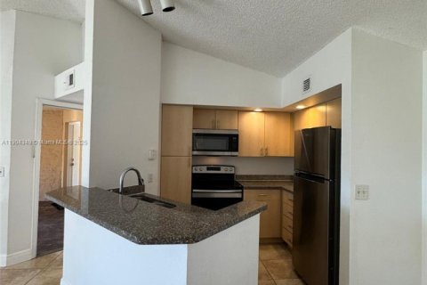 Condo in Margate, Florida, 2 bedrooms  № 1954906 - photo 3