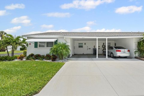 Copropriété à vendre à Bradenton, Floride: 2 chambres, 86.31 m2 № 1808188 - photo 2