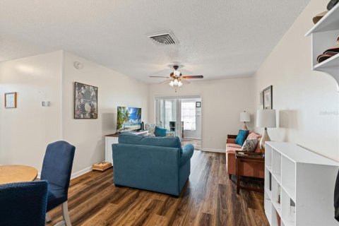 Copropriété à vendre à Bradenton, Floride: 2 chambres, 86.31 m2 № 1808188 - photo 9