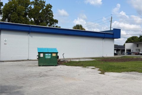 Commercial property in Belleview, Florida 490.43 sq.m. № 2237653 - photo 5