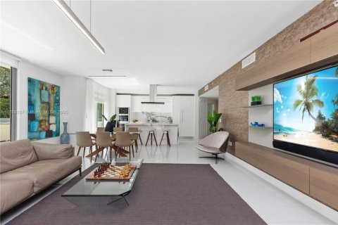 Condominio en venta en Sunny Isles Beach, Florida, 3 dormitorios, 173.26 m2 № 1696285 - foto 13