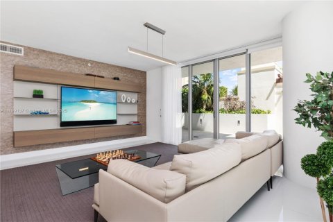 Condominio en venta en Sunny Isles Beach, Florida, 3 dormitorios, 173.26 m2 № 1696285 - foto 12