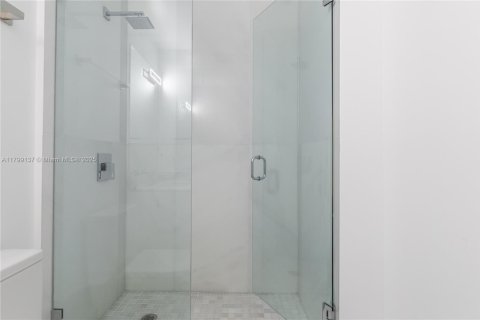 Condominio en venta en Sunny Isles Beach, Florida, 3 dormitorios, 173.26 m2 № 1696285 - foto 26