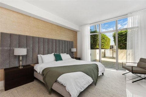 Condominio en venta en Sunny Isles Beach, Florida, 3 dormitorios, 173.26 m2 № 1696285 - foto 17