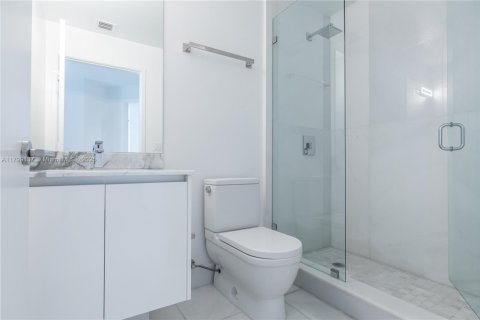 Condominio en venta en Sunny Isles Beach, Florida, 3 dormitorios, 173.26 m2 № 1696285 - foto 25
