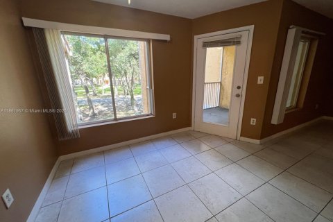 Copropriété à louer à Oakland Park, Floride: 1 chambre, 77.48 m2 № 1892459 - photo 4
