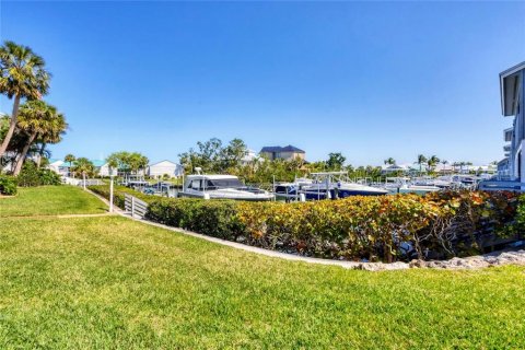 Condo in Sarasota, Florida, 2 bedrooms  № 1631505 - photo 4