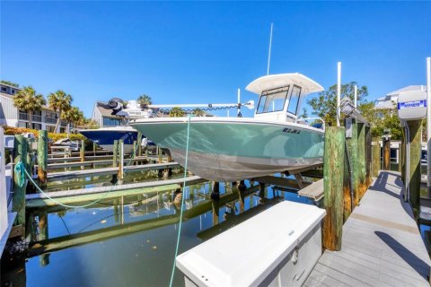 Condo in Sarasota, Florida, 2 bedrooms  № 1631505 - photo 5