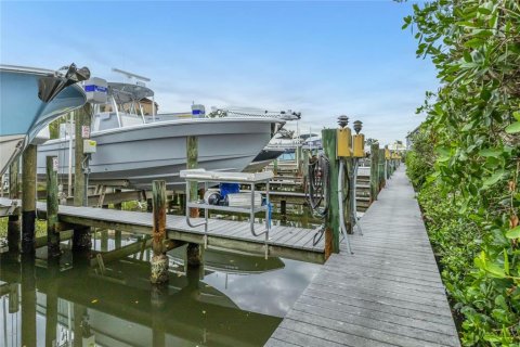 Condo in Sarasota, Florida, 2 bedrooms  № 1631505 - photo 8