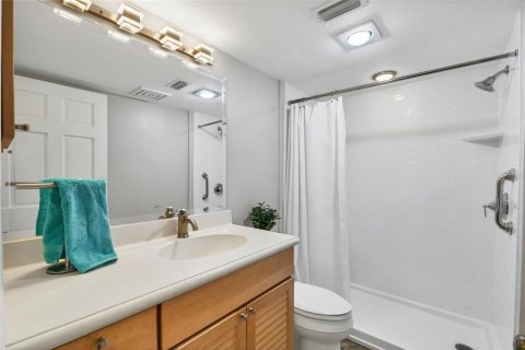 Condo in Sarasota, Florida, 2 bedrooms  № 1631505 - photo 26