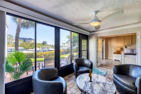 Condo in Sarasota, Florida, 2 bedrooms  № 1631505 - photo 30