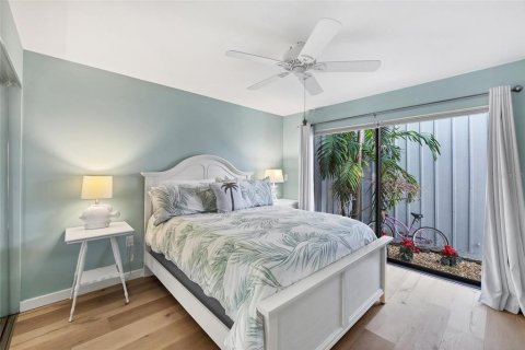 Condo in Sarasota, Florida, 2 bedrooms  № 1631505 - photo 25