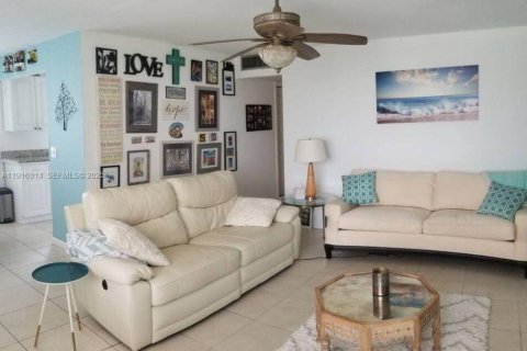 Copropriété à vendre à Delray Beach, Floride: 2 chambres, 81.75 m2 № 2034867 - photo 1