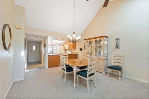 Condo in New Port Richey, Florida, 2 bedrooms  № 2143308 - photo 17