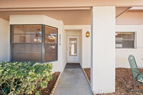Condo in New Port Richey, Florida, 2 bedrooms  № 2143308 - photo 5