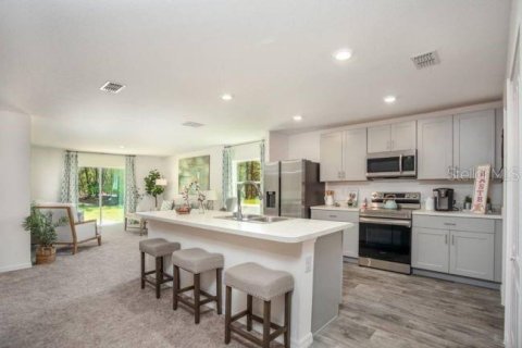 House in Ocala, Florida 4 bedrooms, 174.28 sq.m. № 1808437 - photo 4