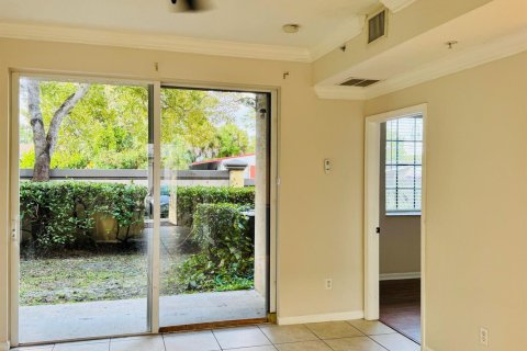 Condo in Riviera Beach, Florida, 2 bedrooms  № 2191126 - photo 9