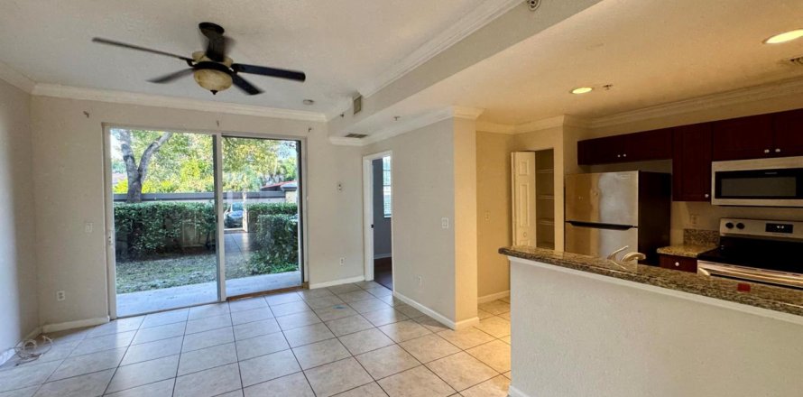 Condo in Riviera Beach, Florida, 2 bedrooms  № 2191126