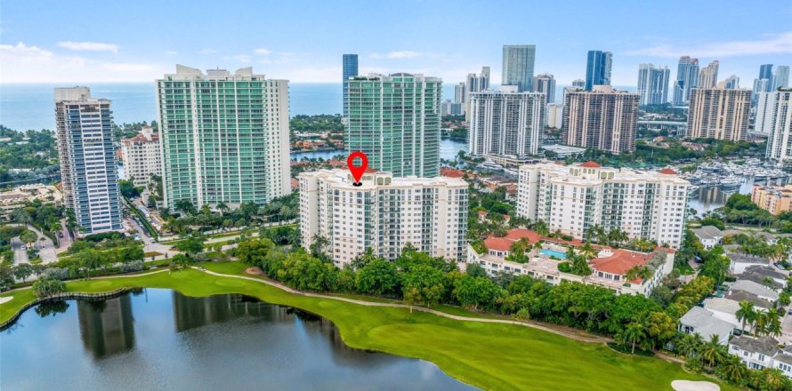 Condo in Aventura, Florida, 2 bedrooms  № 913804