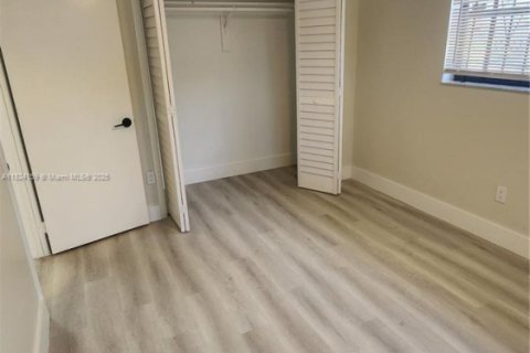 House in Miami Gardens, Florida 3 bedrooms, 133.78 sq.m. № 1790793 - photo 20