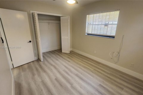 House in Miami Gardens, Florida 3 bedrooms, 133.78 sq.m. № 1790793 - photo 28
