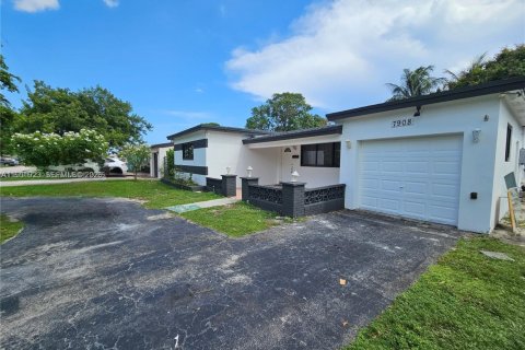 Купить виллу или дом в Мирамар, Флорида 3 спальни, 140.75м2, № 2006413 - фото 26