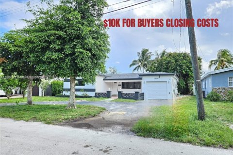 Casa en Miramar, Florida 3 dormitorios, 140.75 m2 № 2006413