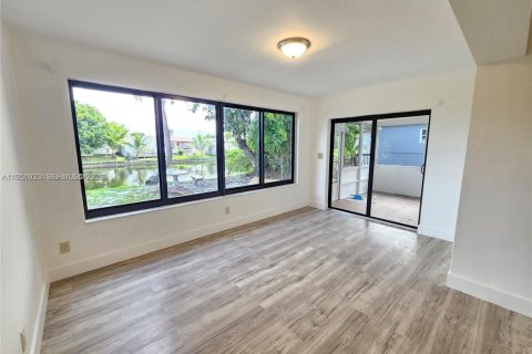 Купить виллу или дом в Мирамар, Флорида 3 спальни, 140.75м2, № 2006413 - фото 12