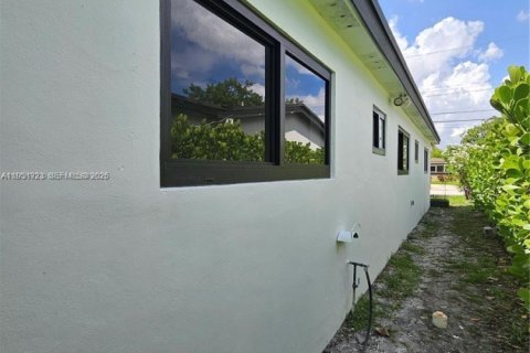 Купить виллу или дом в Мирамар, Флорида 3 спальни, 140.75м2, № 2006413 - фото 29