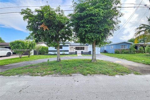 Купить виллу или дом в Мирамар, Флорида 3 спальни, 140.75м2, № 2006413 - фото 24