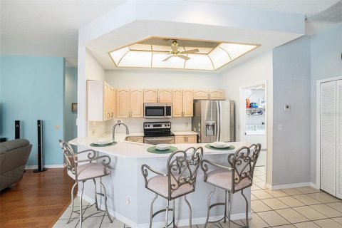 Casa en venta en Land O' Lakes, Florida, 3 dormitorios, 169.36 m2 № 1913360 - foto 10