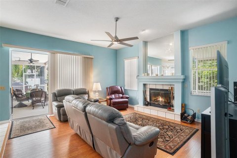 Casa en venta en Land O' Lakes, Florida, 3 dormitorios, 169.36 m2 № 1913360 - foto 5