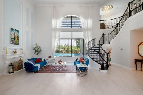 House in Windermere, Florida 5 bedrooms, 627.37 sq.m. № 1744602 - photo 10