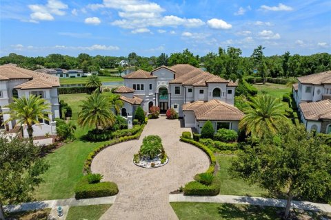 House in Windermere, Florida 5 bedrooms, 627.37 sq.m. № 1744602 - photo 3