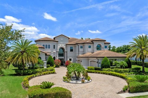 House in Windermere, Florida 5 bedrooms, 627.37 sq.m. № 1744602 - photo 1