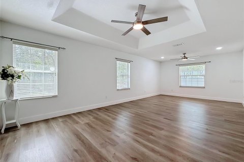 House in Ocala, Florida 3 bedrooms, 194.26 sq.m. № 2206563 - photo 23