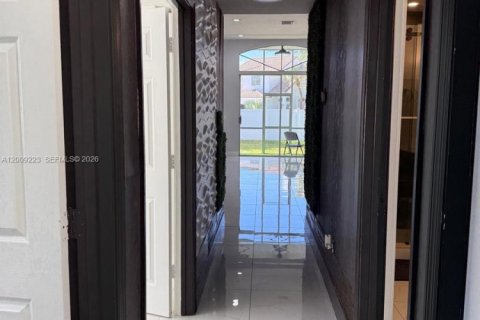 Casa en alquiler en Pembroke Pines, Florida, 4 dormitorios, 200.11 m2 № 2074633 - foto 18