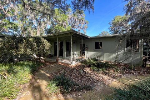 House in Gainesville, Florida 2 bedrooms, 157.1 sq.m. № 2216658 - photo 4