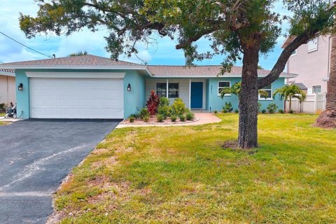 Casa en Saint Petersburg, Florida 2 dormitorios, 120.77 m2 № 2132205