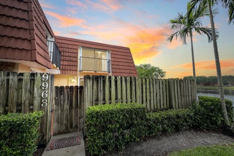 Adosado en venta en Plantation, Florida, 2 dormitorios, 127.46 m2 № 1799333 - foto 1