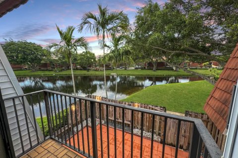 Adosado en venta en Plantation, Florida, 2 dormitorios, 127.46 m2 № 1799333 - foto 29