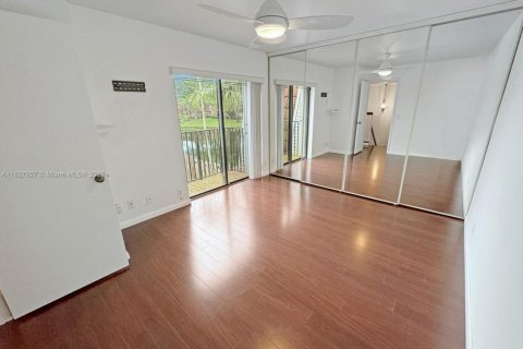 Adosado en venta en Plantation, Florida, 2 dormitorios, 127.46 m2 № 1799333 - foto 25