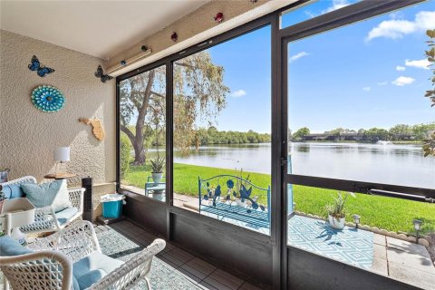 Condominio en venta en Saint Petersburg, Florida, 2 dormitorios, 82.22 m2 № 1319427 - foto 14